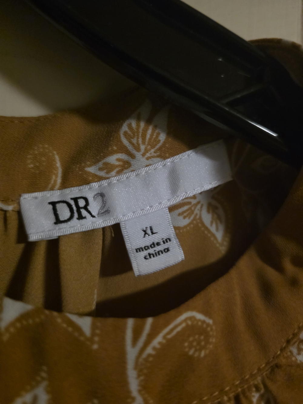 DR2 (3) Mustard and Navy Paisley Print Sleeveless Camisole Bundle - Picture 2 of 5